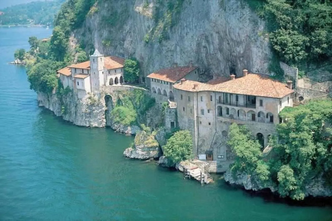 Frühstückspension Villa Magnolia Lago Maggiore Besozzo