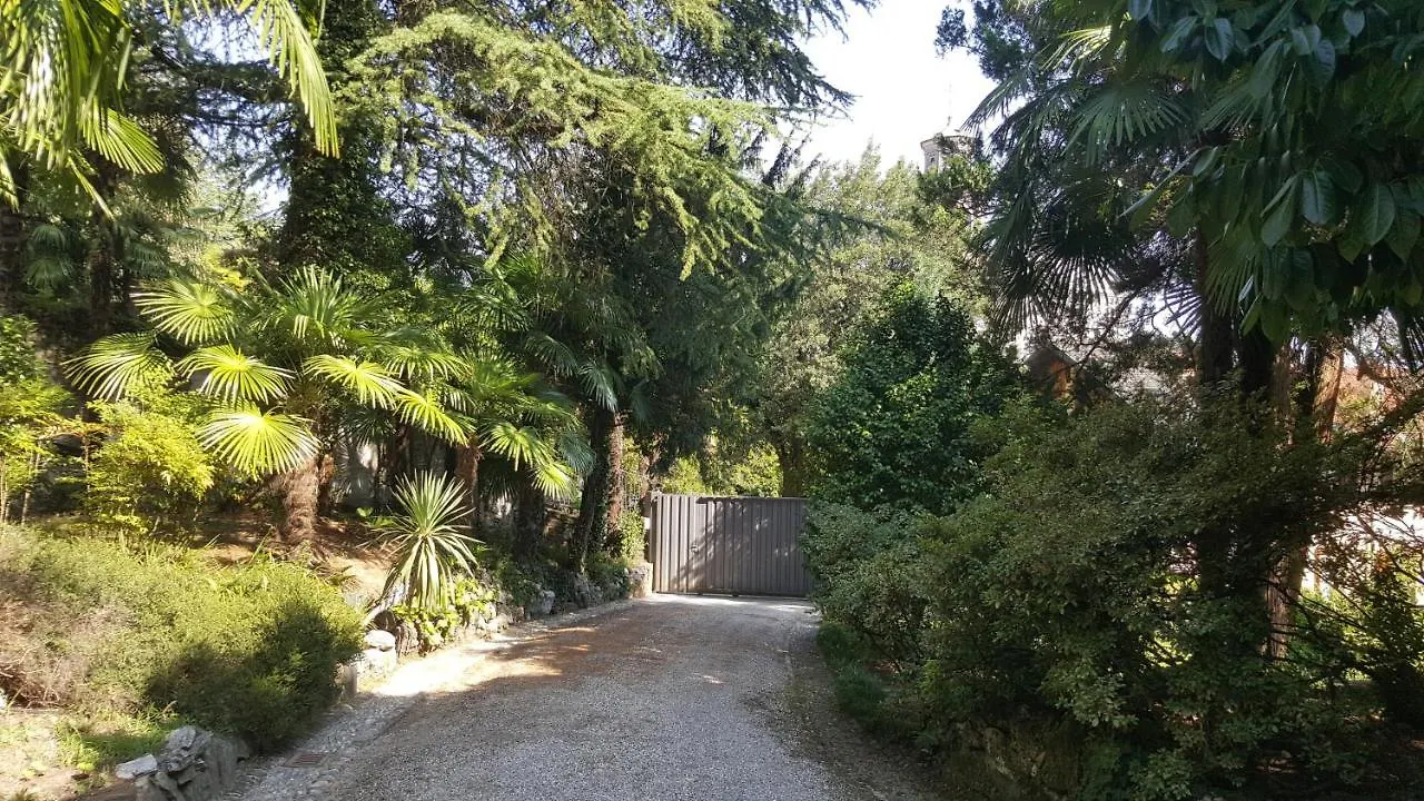 Villa Magnolia Lago Maggiore Besozzo Italy